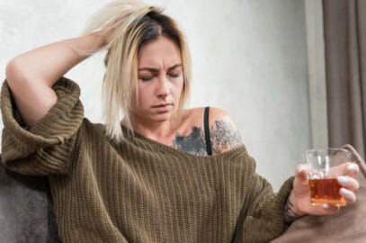 Skutki odstawienia alkoholu – fizyczne i psychiczne objawy zespołu abstynencyjnego